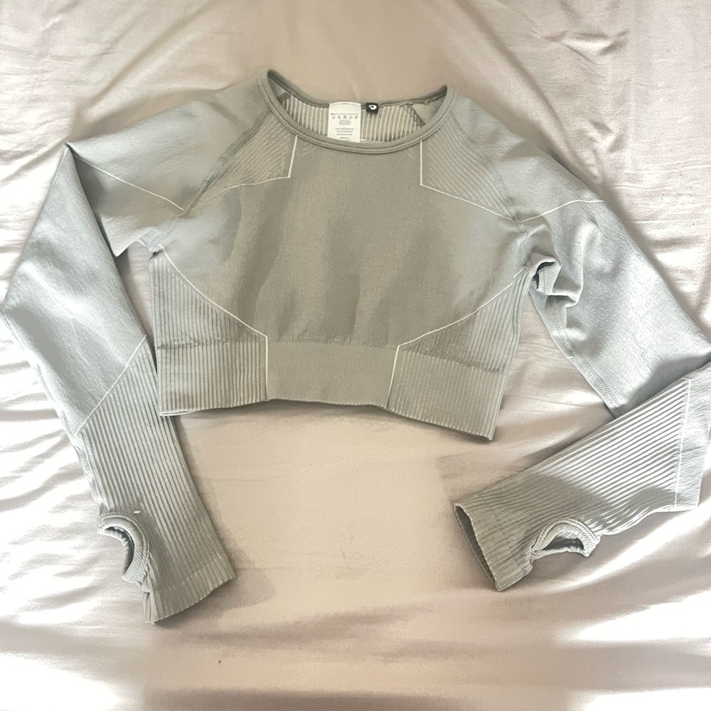 AYBL gymwear top